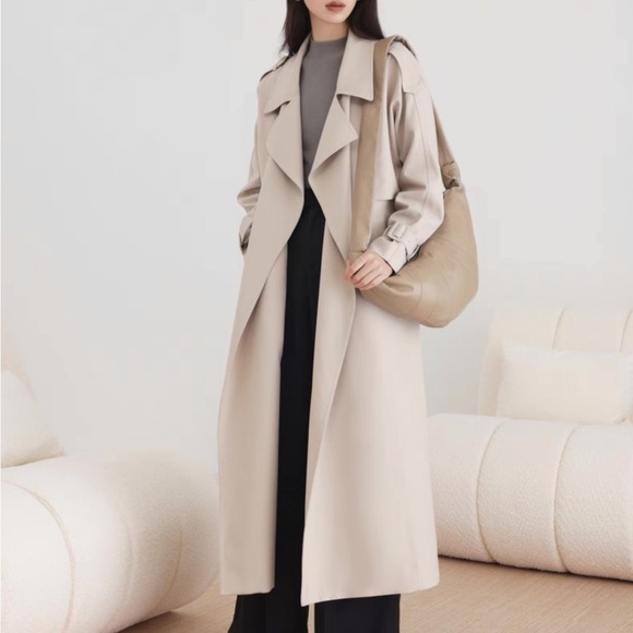 Coat - Picture 2 of 4